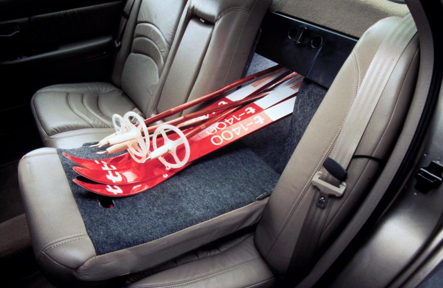 Интерьер Buick Century 1997 года  (фото 8 из 27)